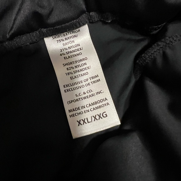 S.C.& Co. XXL skort black and white great condition - Picture 6 of 9